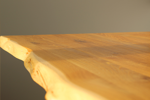 Fából készült asztal olajozása: hogyan kell helyesen csinálni